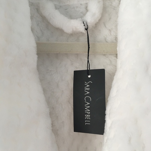 NWT Sara Campbell bathrobe - Picture 2 of 2
